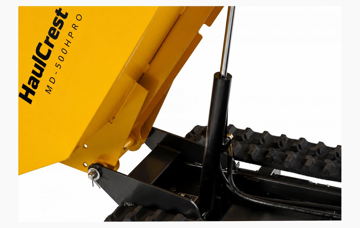 Hydraulic tipping ram and pivot on the MD-500HPRO skip